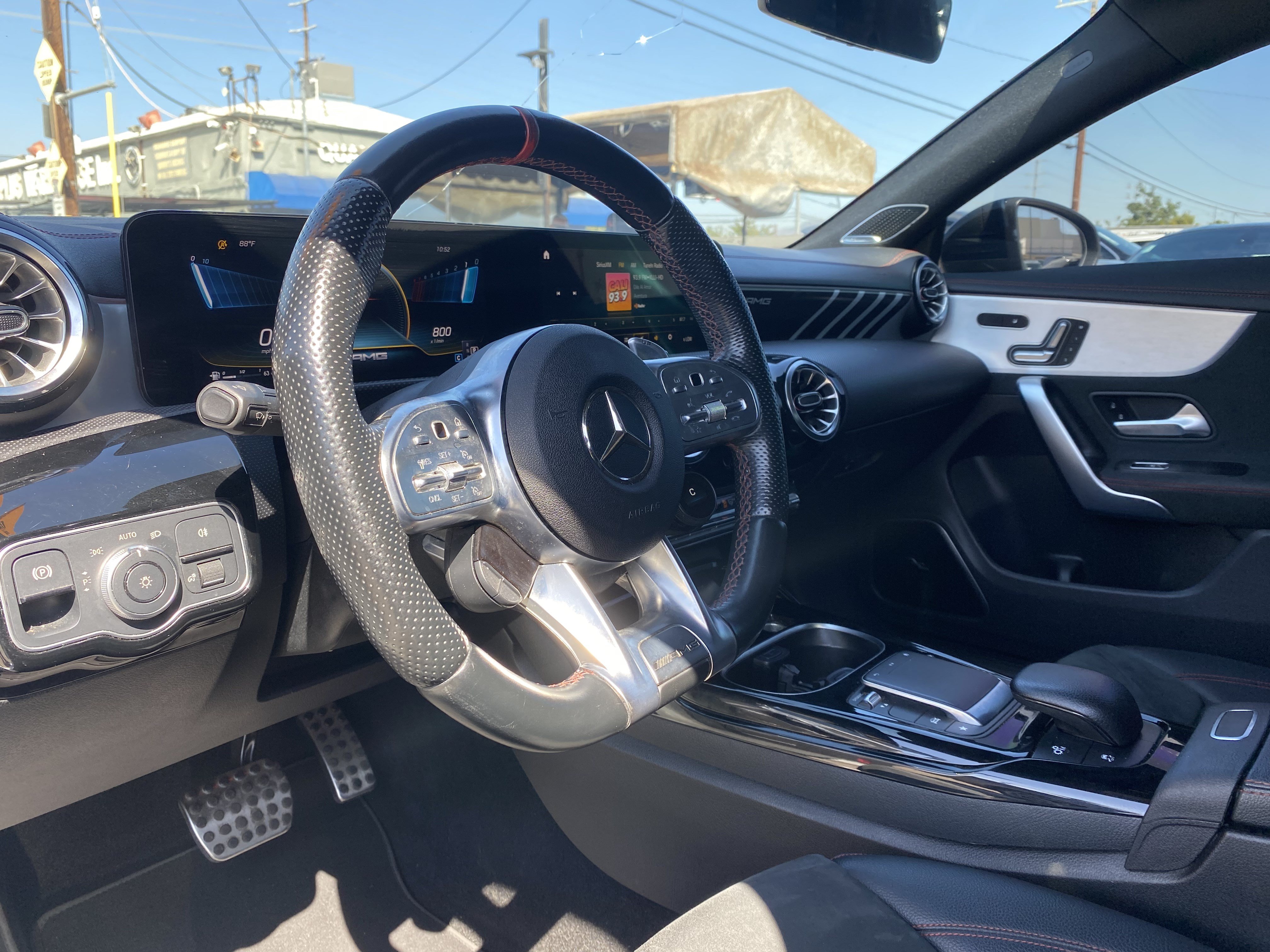 Used 2023 Mercedes-Benz CLA 35 AMG 4MATIC w/ AMG Night Package Plus image 17