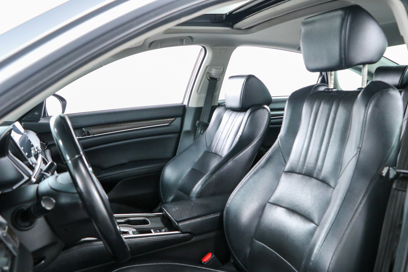 Used 2018 Honda Accord EX-L image 21
