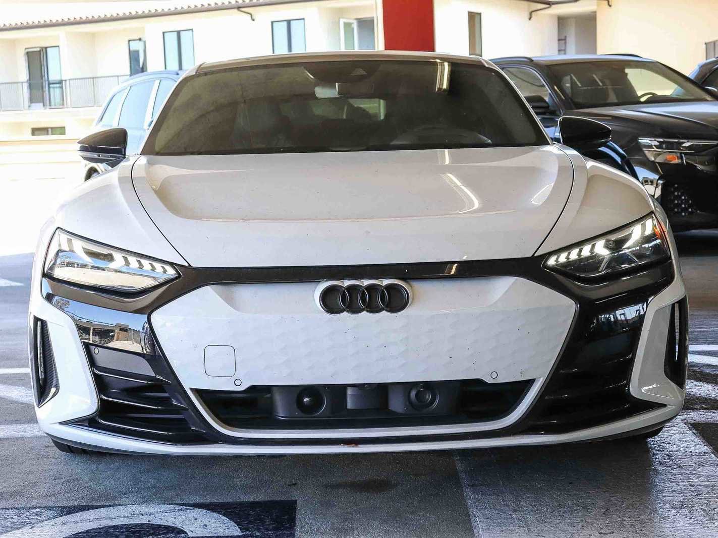 Used 2023 Audi RS e-tron GT w/ Carbon Performance Package AWD/4WD image 6