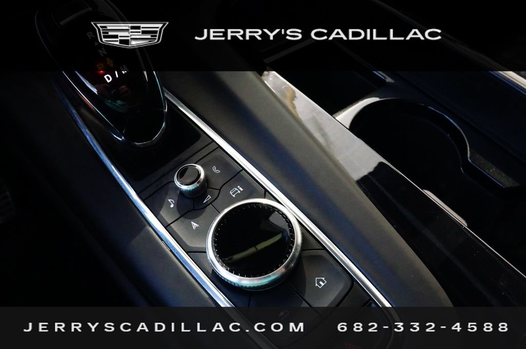 Used 2024 Cadillac Escalade ESV V AWD/4WD image 14