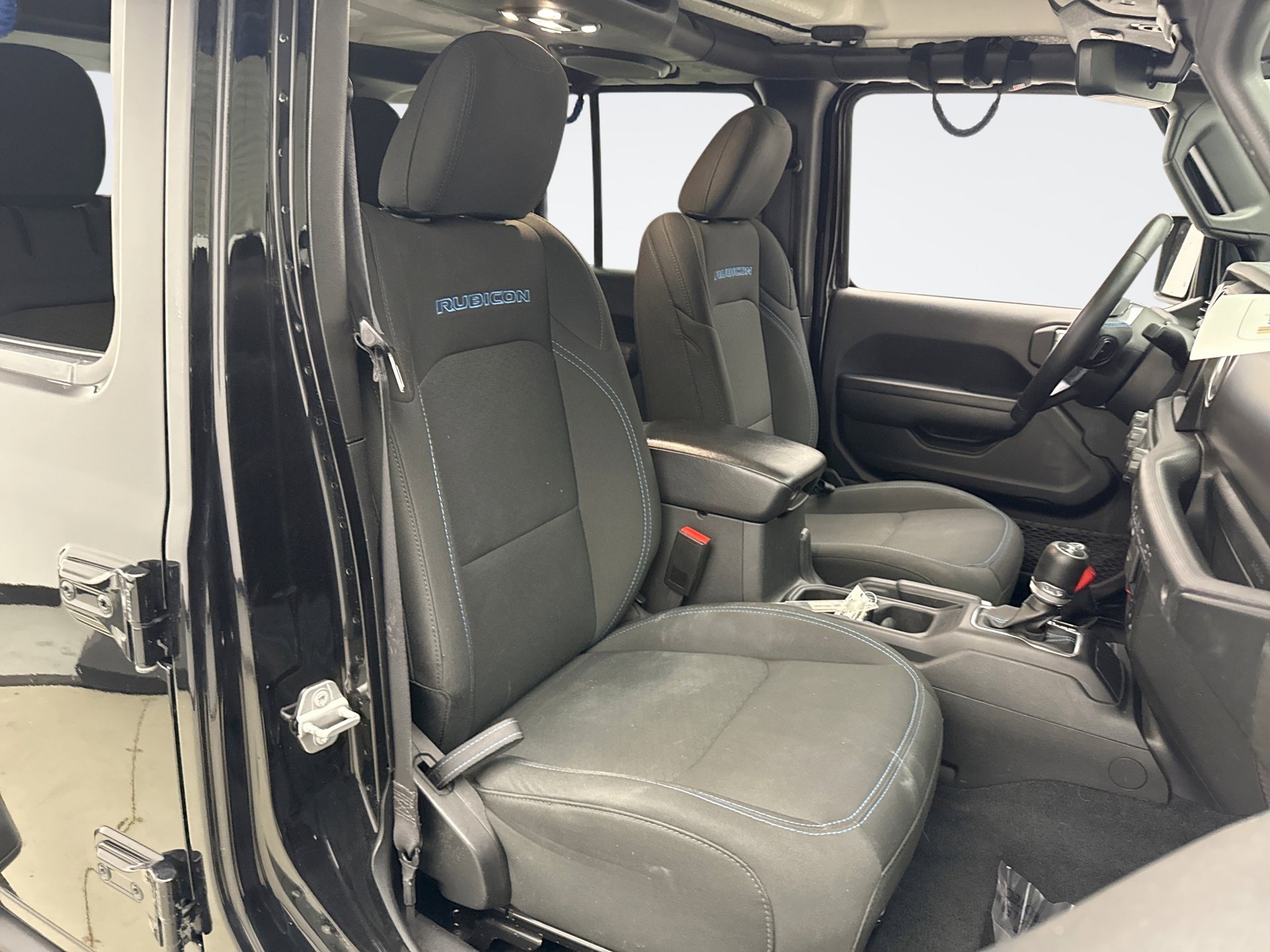 Used 2022 Jeep Wrangler Unlimited Rubicon 4xe w/ Cold Weather Group image 17