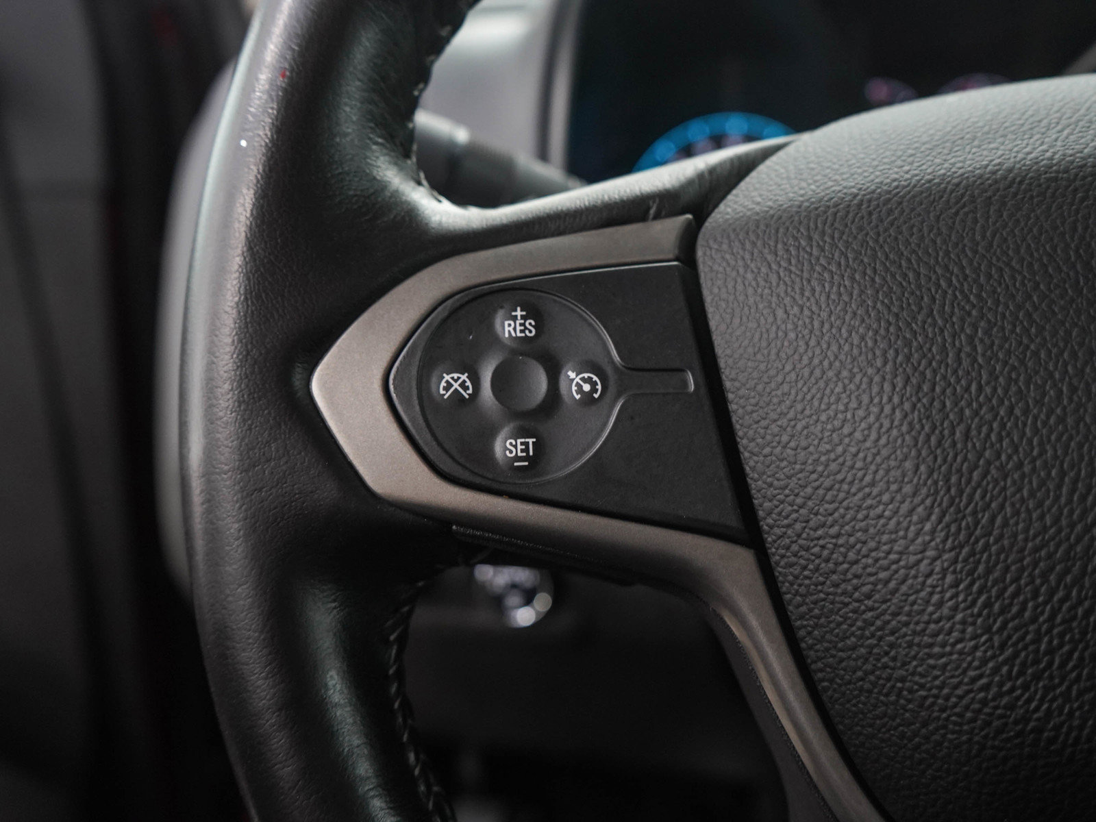 Used 2018 Chevrolet Colorado Z71 AWD/4WD image 26