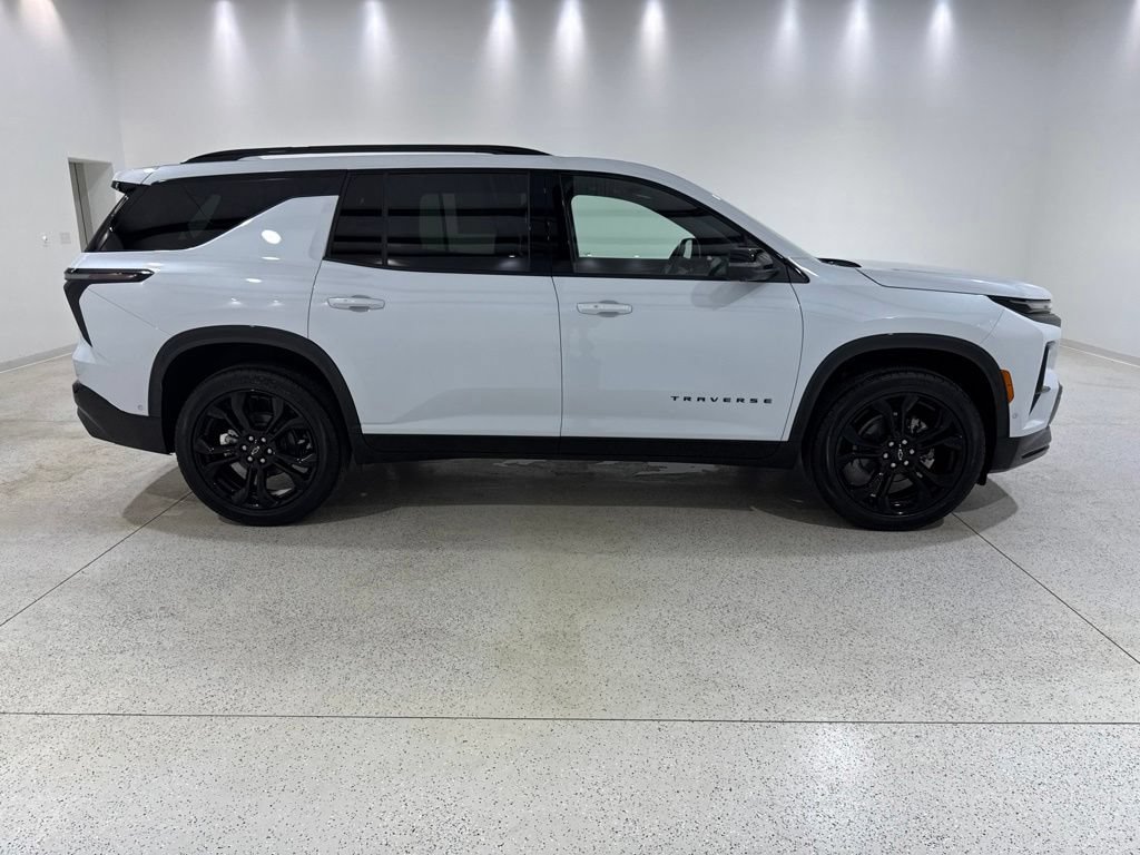 New 2027 Chevrolet Traverse RS AWD/4WD image 6