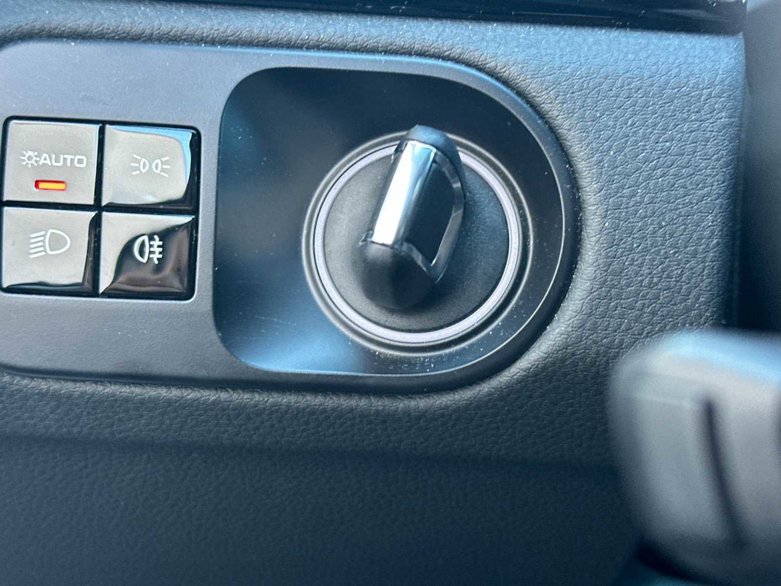 Certified 2019 Porsche Cayenne image 24