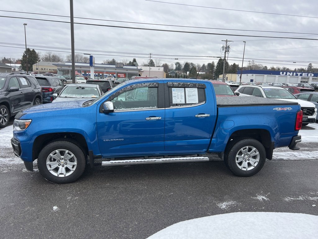 Used 2022 Chevrolet Colorado LT w/ Chrome Appearance Package image 2