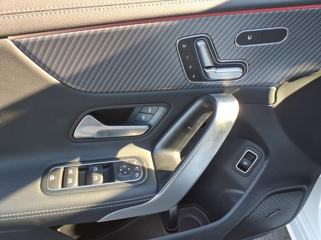 New 2025 Mercedes-Benz CLA 250 4MATIC image 12