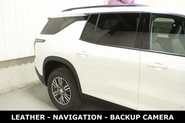 New 2025 Chevrolet Traverse LT w/ Driver Confidence Package image 4
