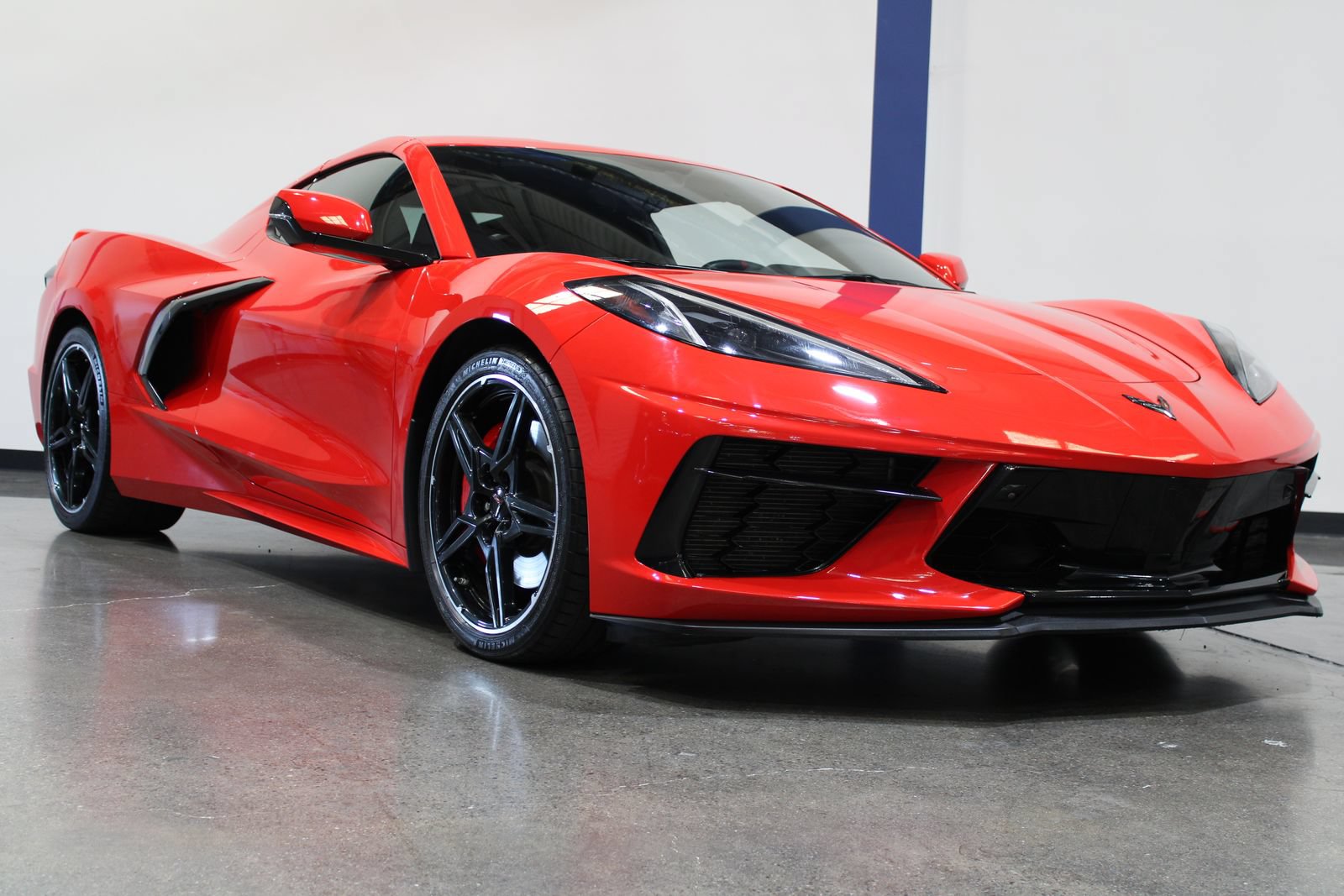 Used 2020 Chevrolet Corvette Stingray Premium Cpe w/ 3LT Preferred Equipment Group RWD image 3
