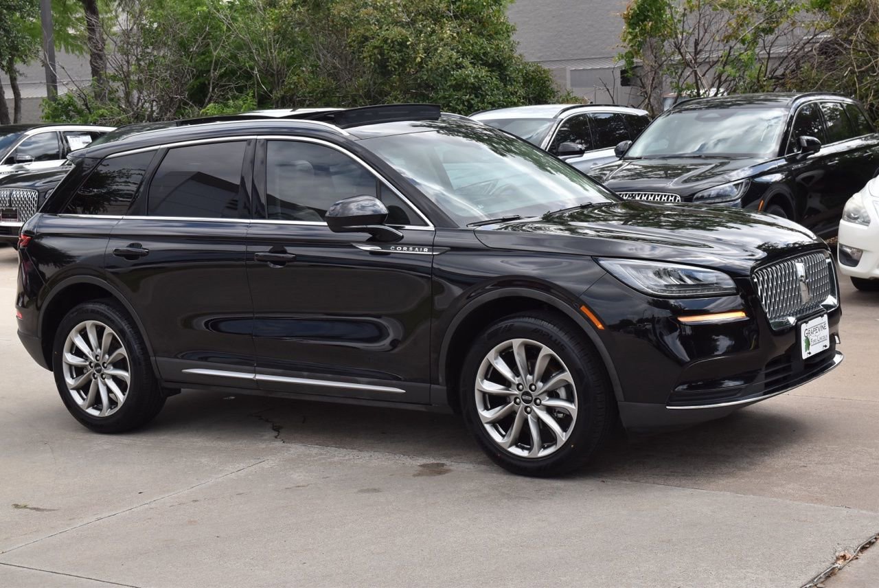 Used 2022 Lincoln Corsair FWD w/ Premium Package image 5