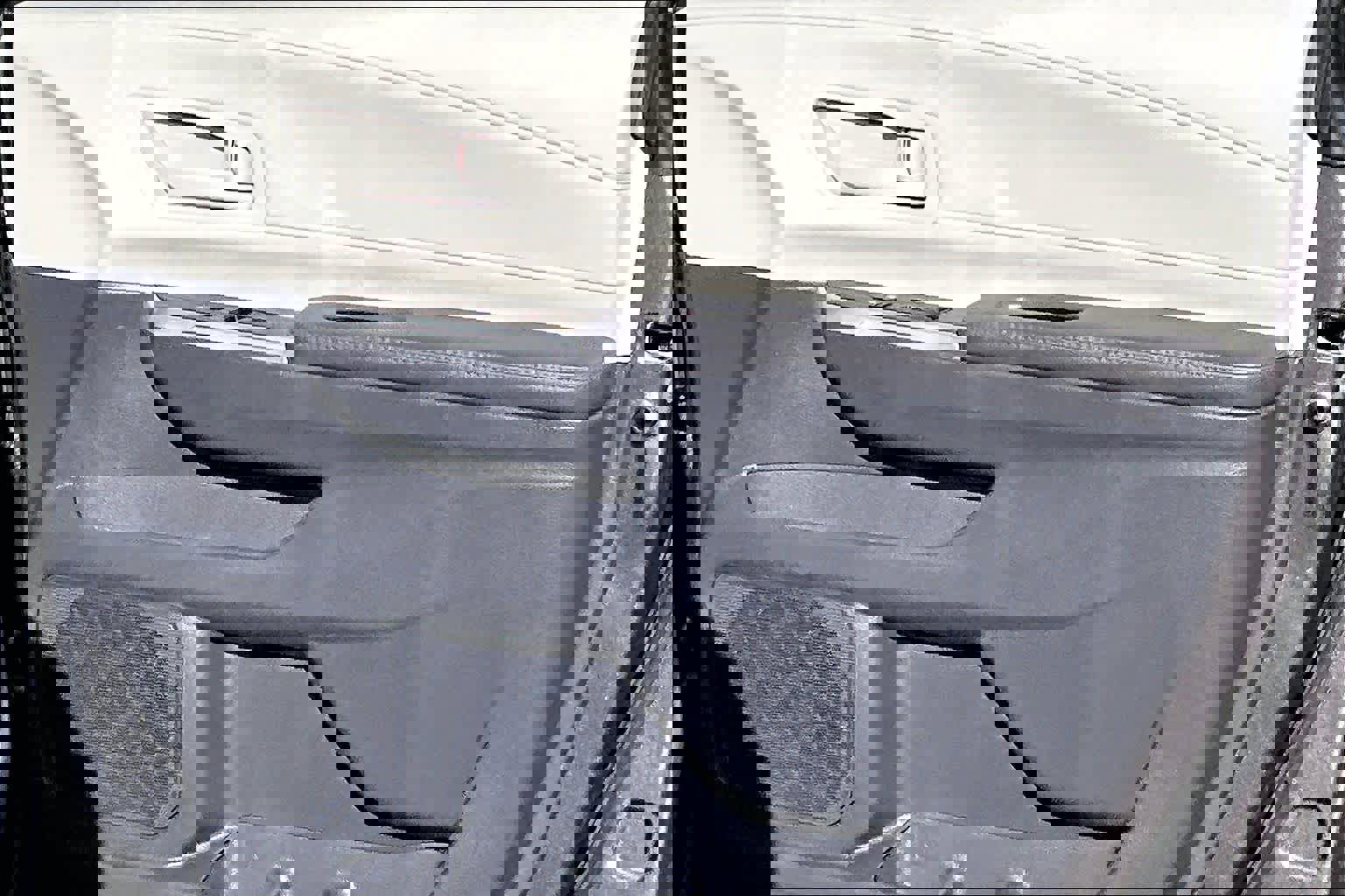 Certified 2024 Toyota Sienna LE image 22