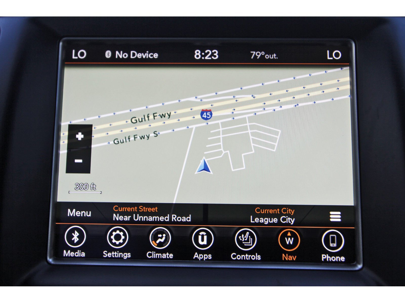 Used 2018 Jeep Grand Cherokee Altitude RWD image 25