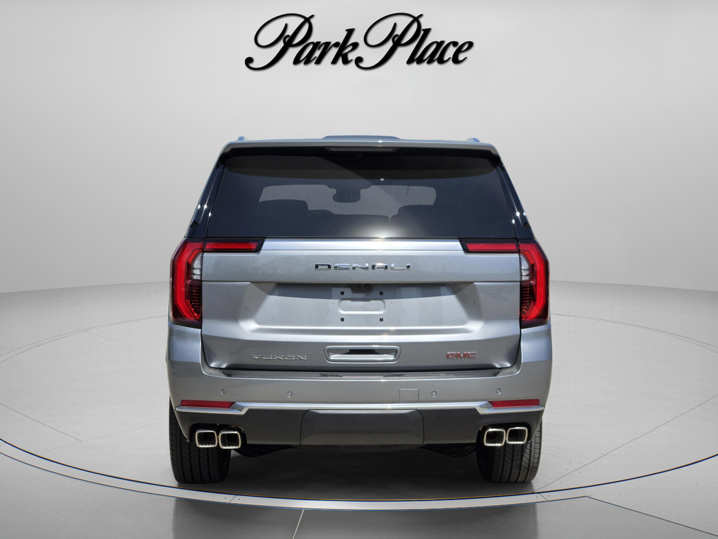 Used 2026 GMC Yukon Denali w/ Denali Reserve Package image 4