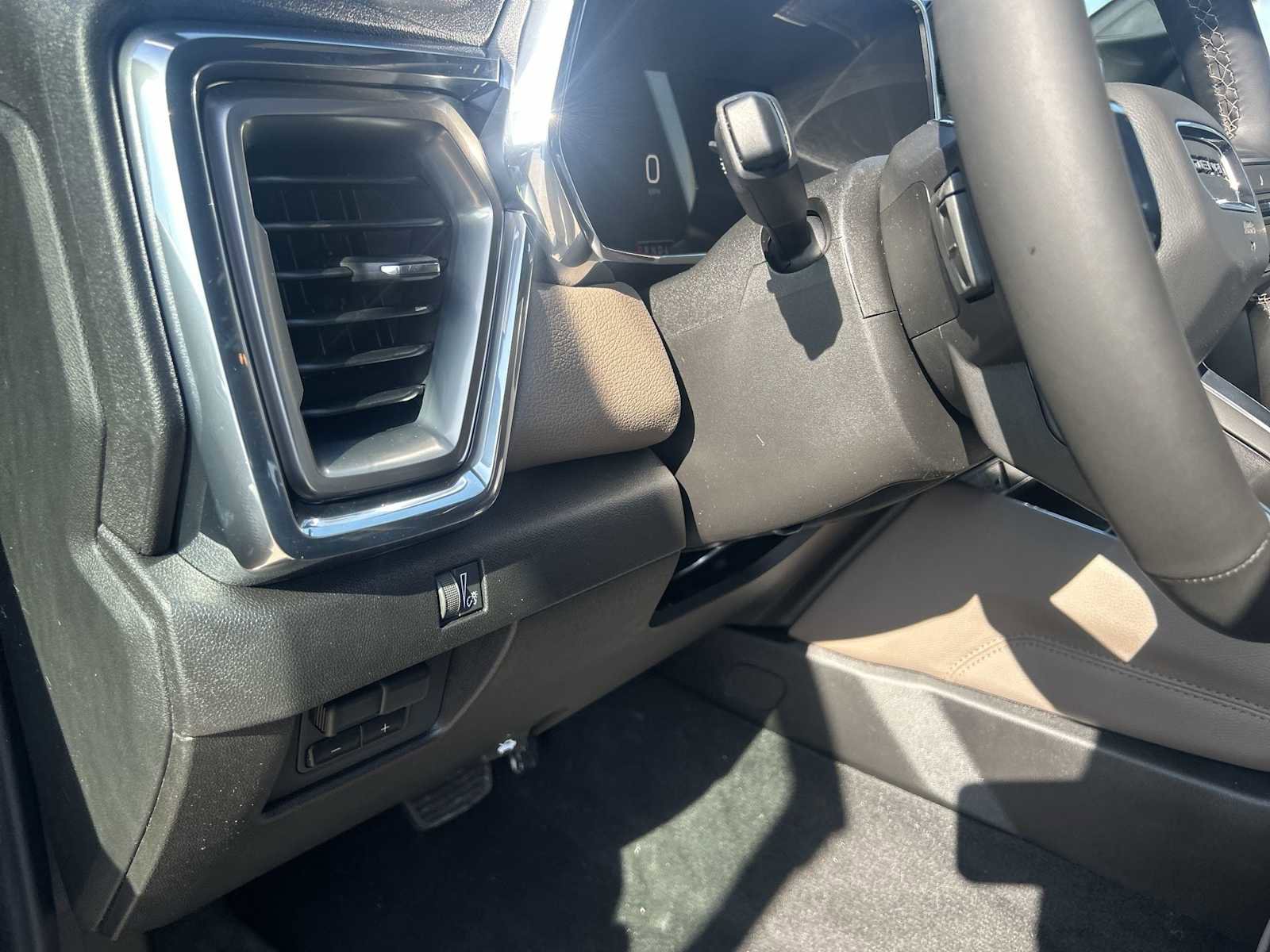 New 2026 GMC Canyon Denali image 17