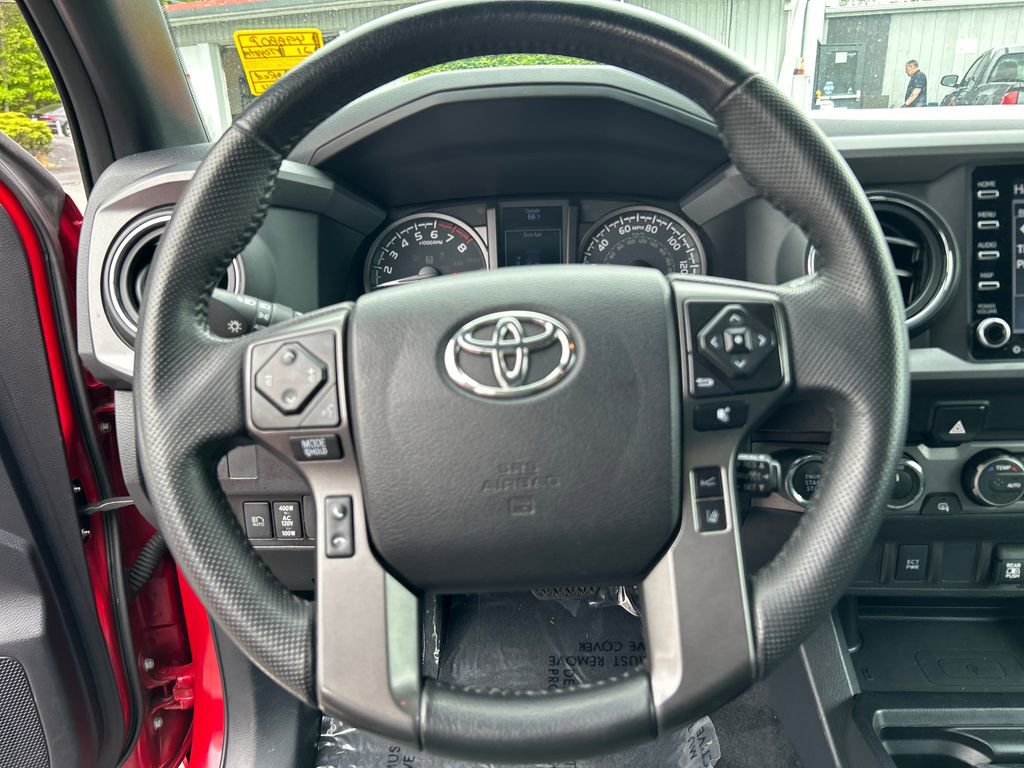 Used 2021 Toyota Tacoma TRD Sport AWD/4WD image 22