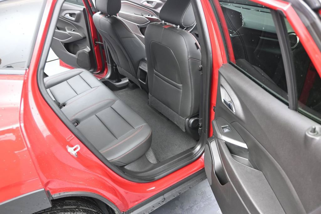 Used 2026 Chevrolet Trax RS w/ Driver Confidence Package FWD image 16
