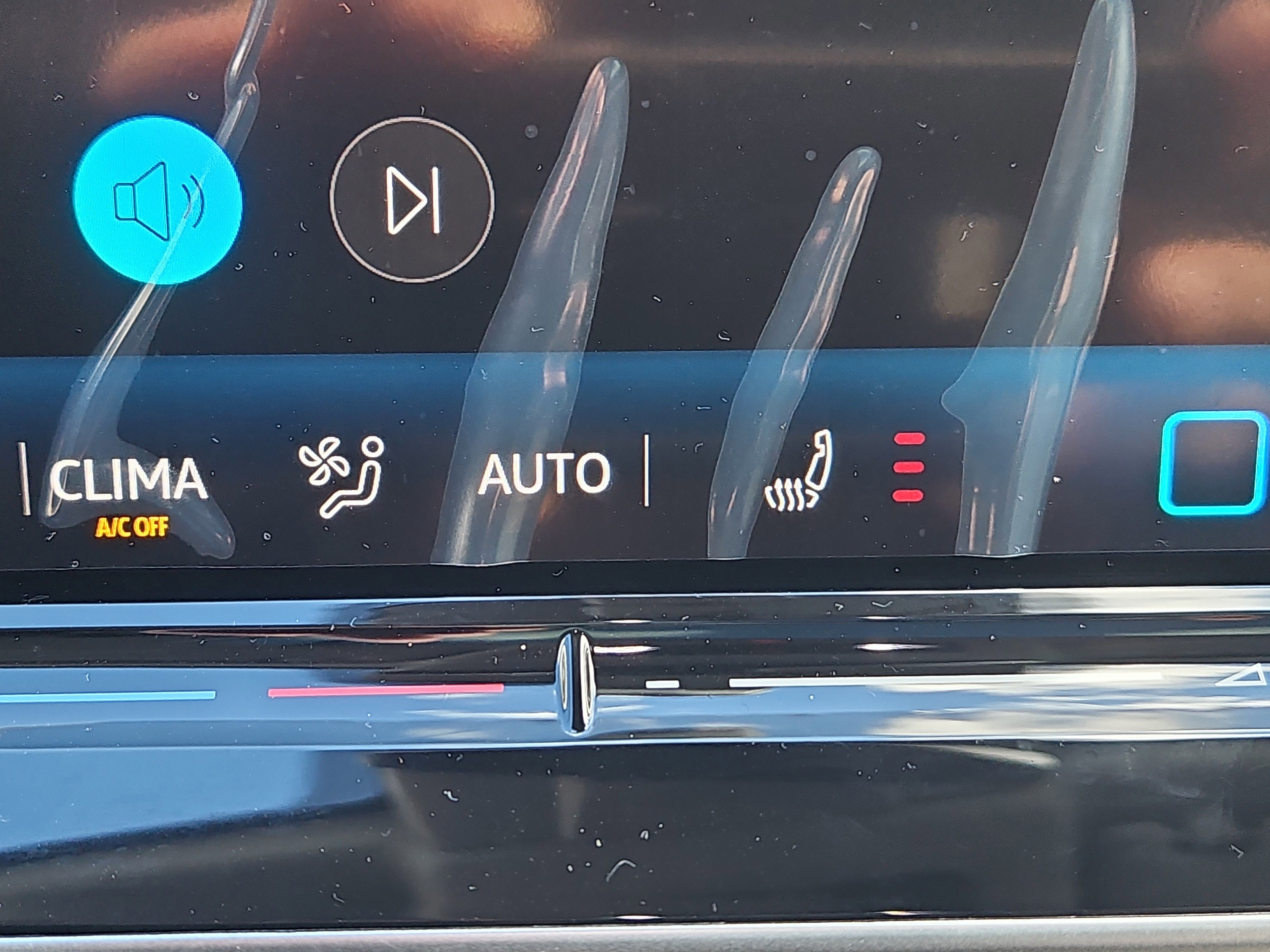 New 2026 Volkswagen Tiguan SE image 11