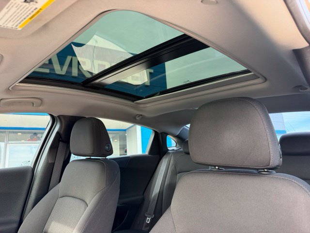 Used 2018 Chevrolet Malibu LT w/ Redline Edition FWD image 23