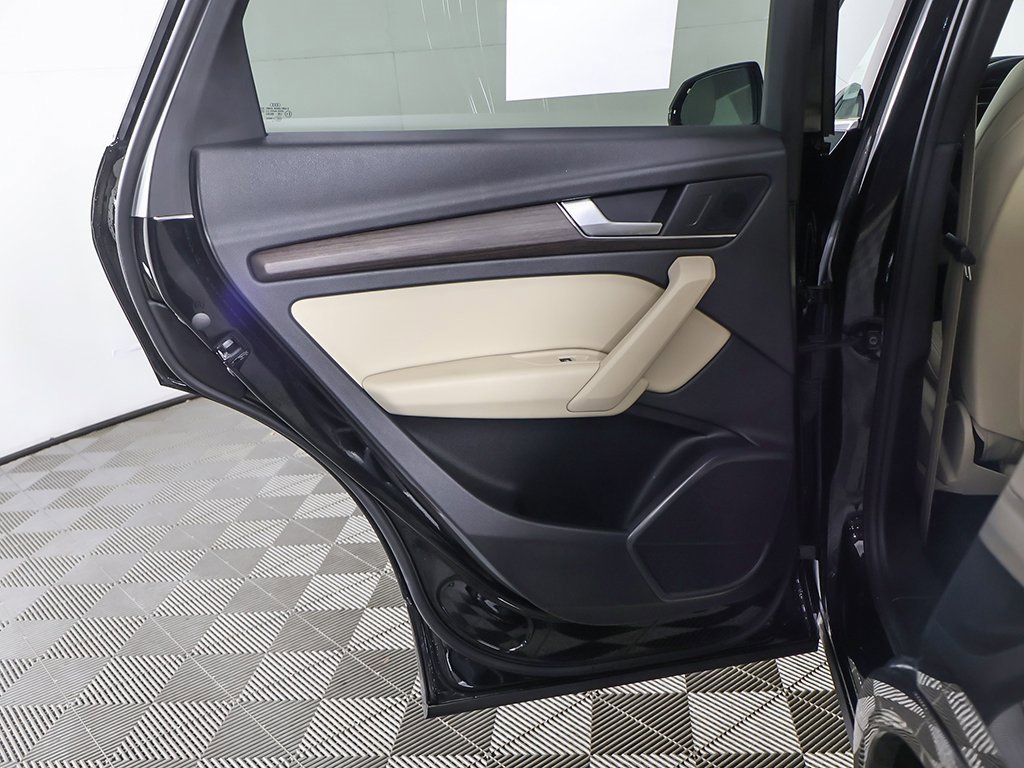 Used 2022 Audi Q5 2.0T Premium w/ Convenience Package image 25