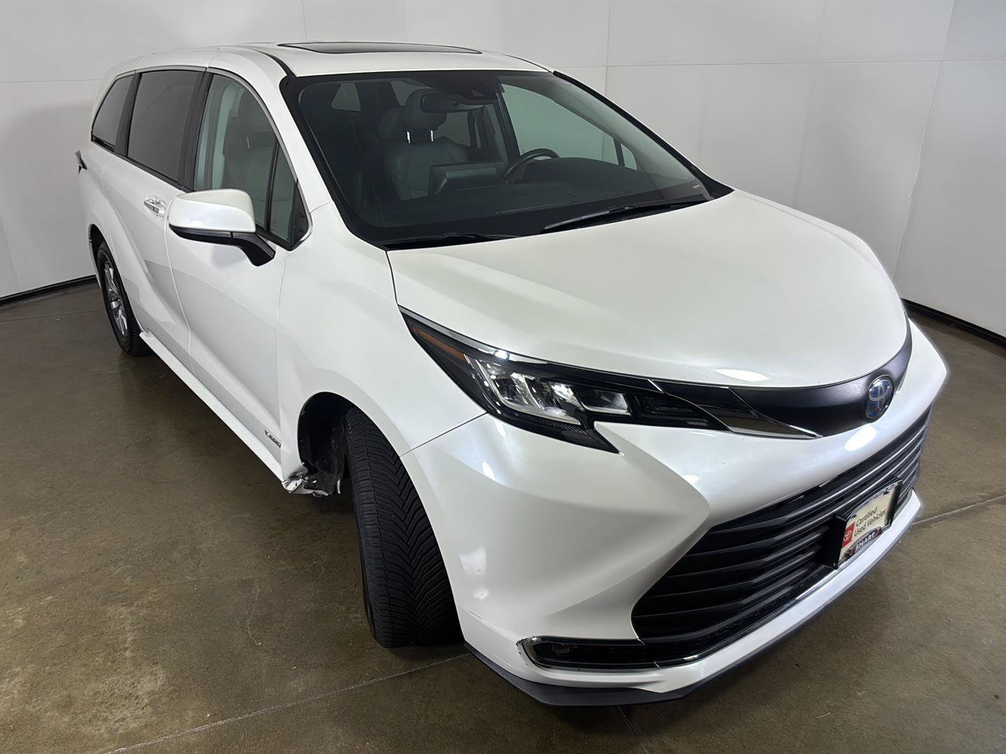 Used 2021 Toyota Sienna XLE FWD image 7