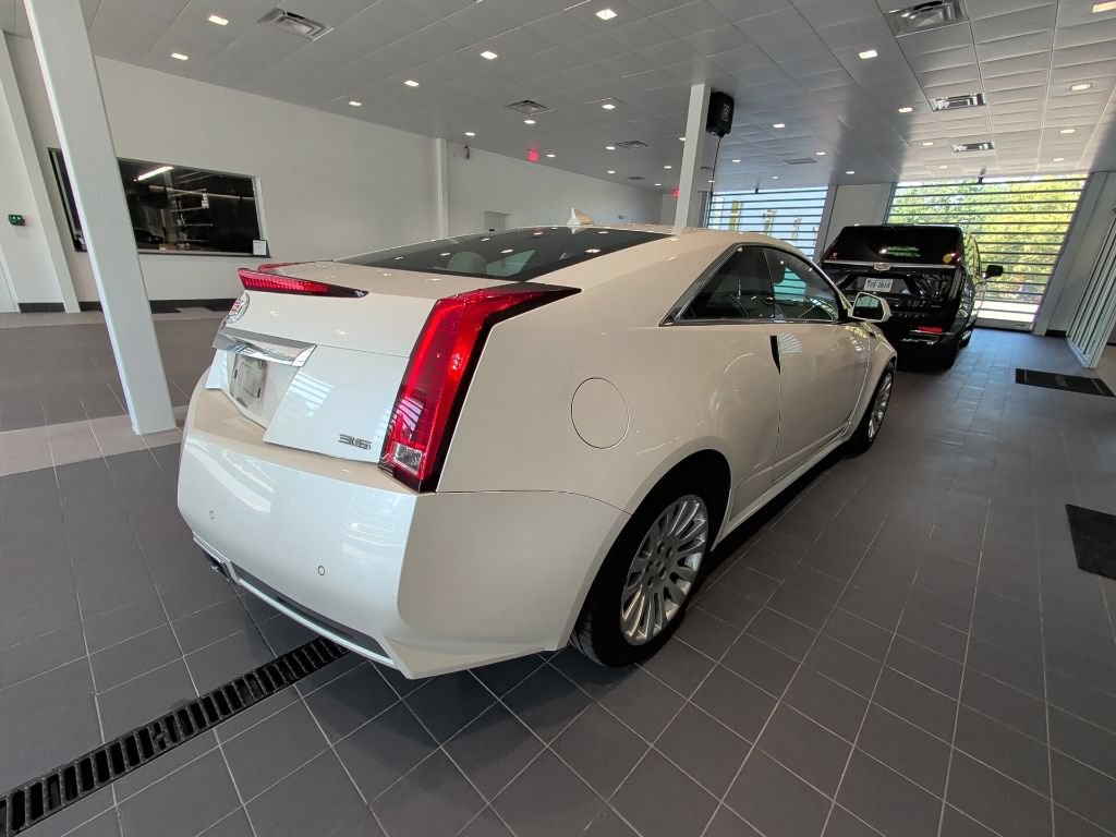 Used 2011 Cadillac CTS Performance w/ Luxury Level One Package RWD image 3