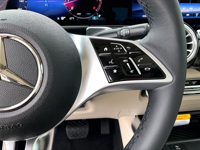 New 2026 Mercedes-Benz GLB 250 image 21