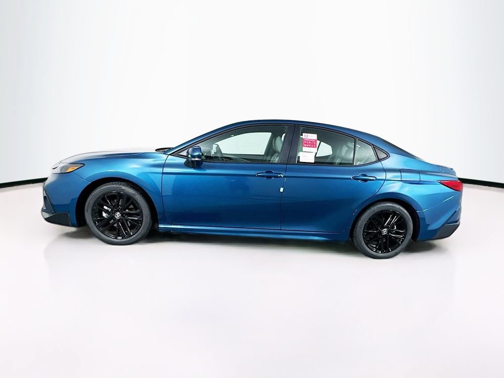 Used 2026 Toyota Camry SE FWD image 6