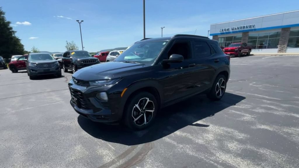 Used 2023 Chevrolet TrailBlazer RS w/ Sun and Liftgate Package AWD/4WD image 4