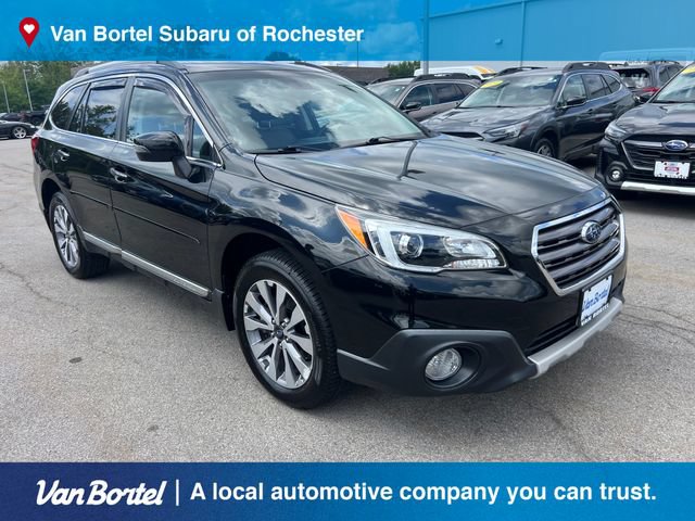 Used 2017 Subaru Outback 2.5i Touring AWD/4WD image 8