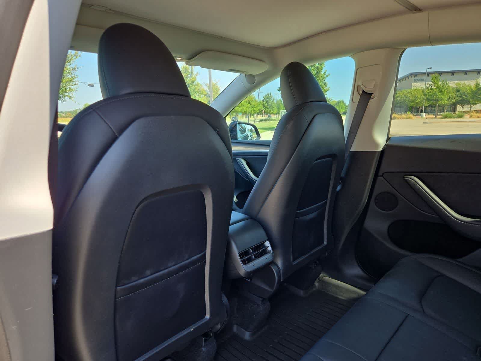 Used 2024 Tesla Model Y 2WD image 16