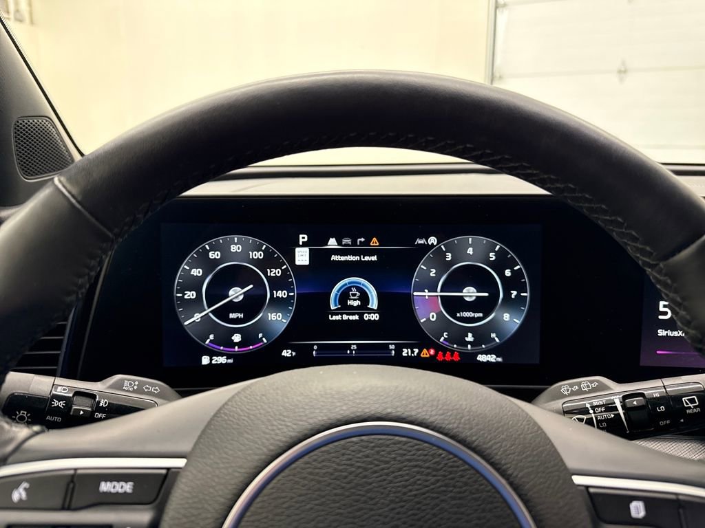 Used 2024 Kia Sportage SX image 16