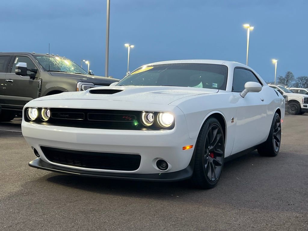 Used 2022 Dodge Challenger R/T Scat Pack image 9