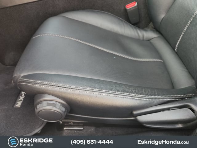 Used 2021 MAZDA MX-5 Miata RF Grand Touring RWD image 25