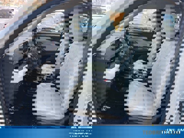 Used 2025 Ford Mustang Mach-E Premium image 25