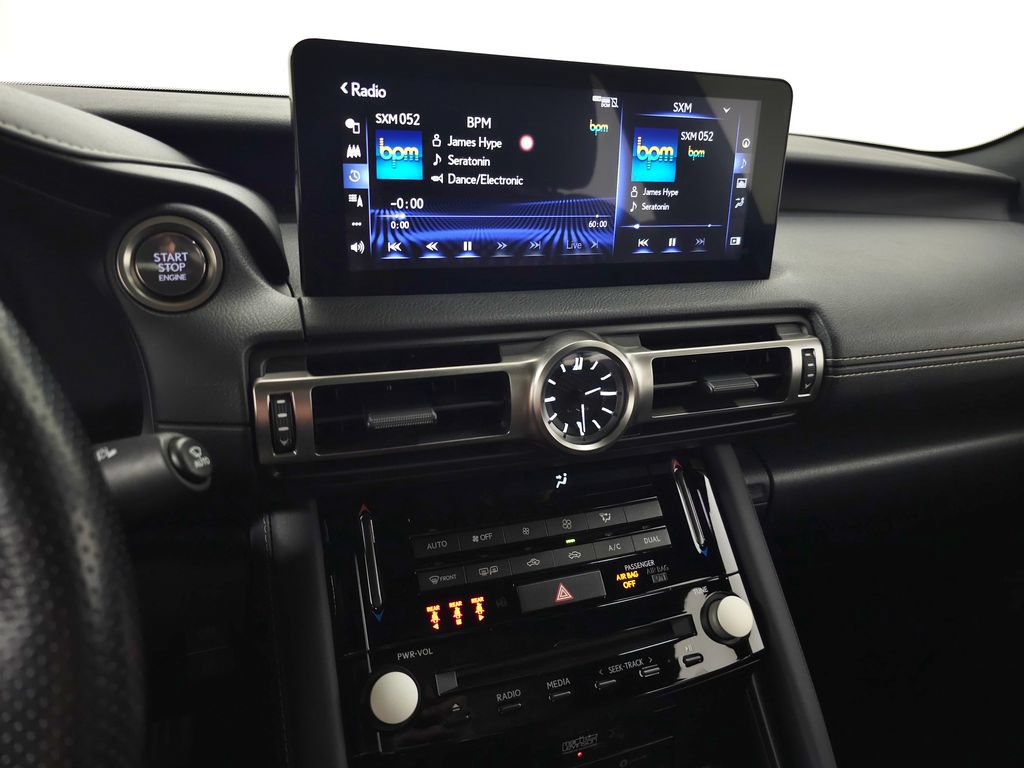 Used 2022 Lexus IS 500 RWD image 23