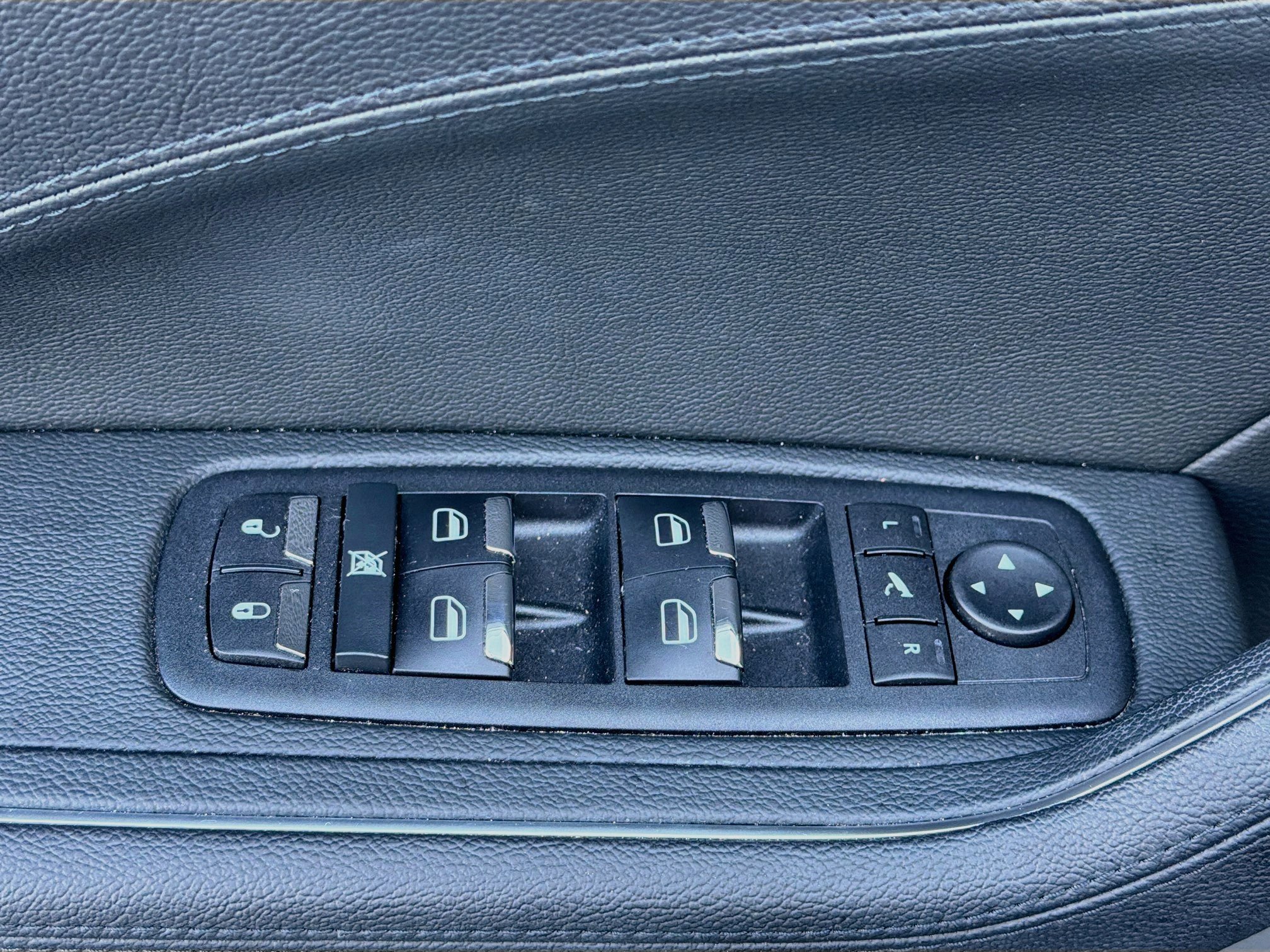 Used 2023 Maserati Levante Modena AWD/4WD image 22
