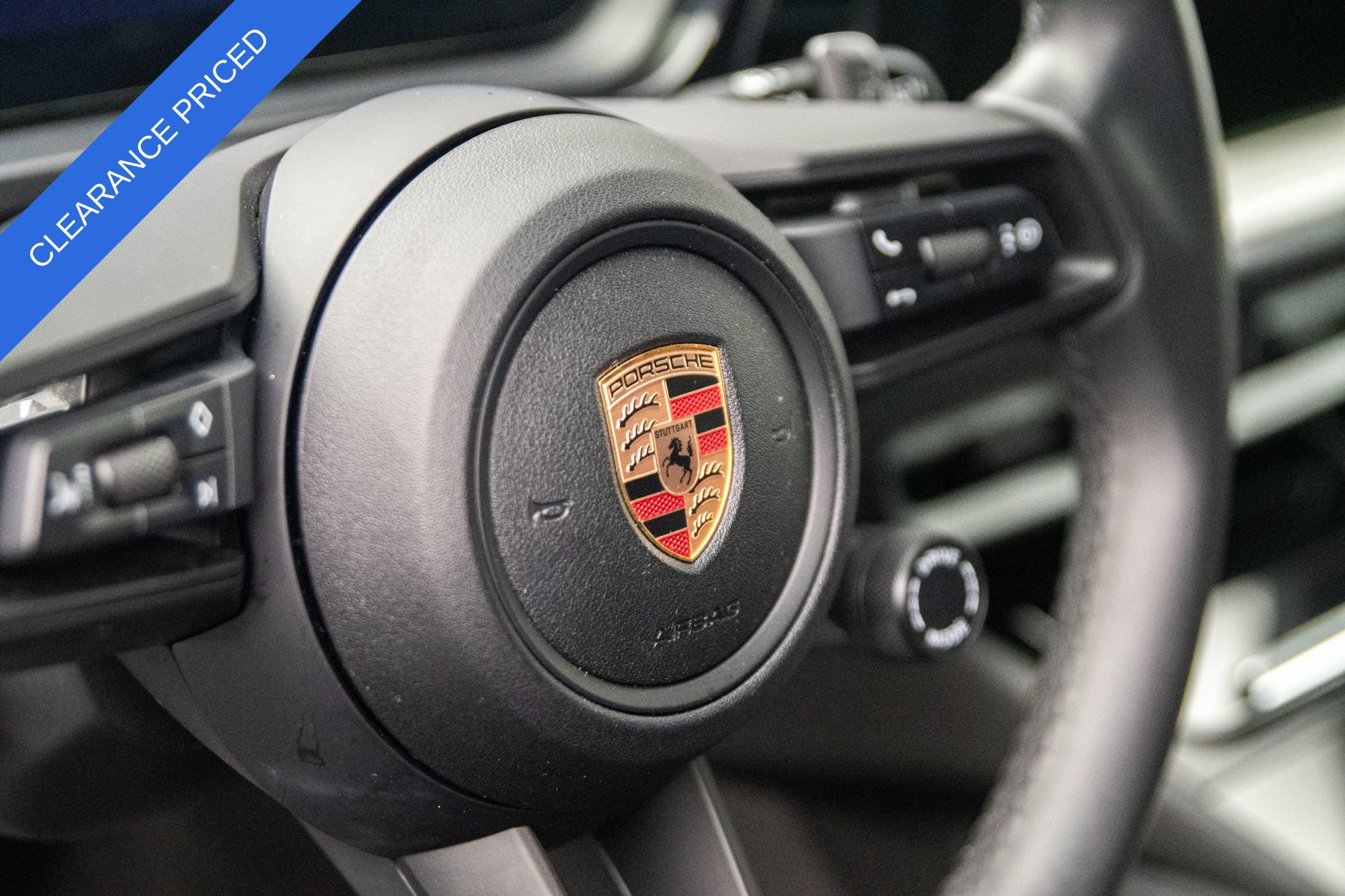 Used 2025 Porsche Cayenne AWD/4WD image 13