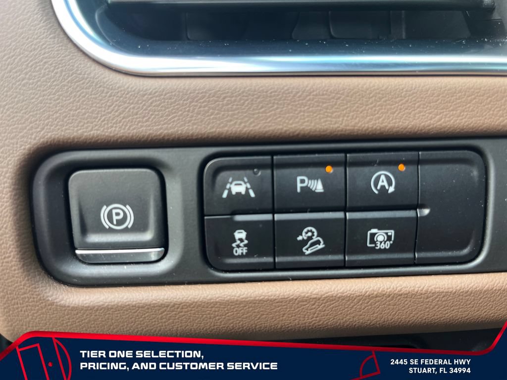 Certified 2024 Chevrolet Tahoe High Country AWD/4WD image 16