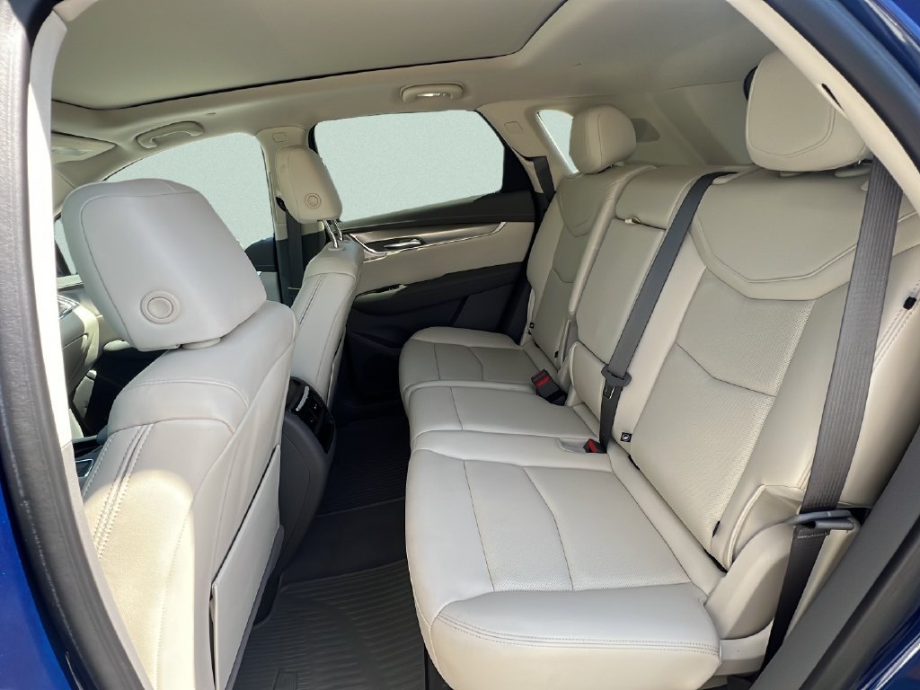 Used 2023 Cadillac XT5 Premium Luxury FWD image 18