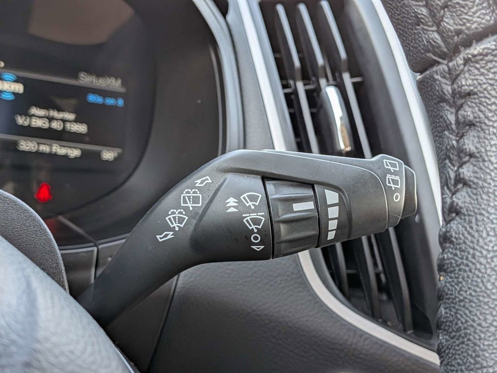 Used 2024 Ford Edge SEL AWD/4WD image 29