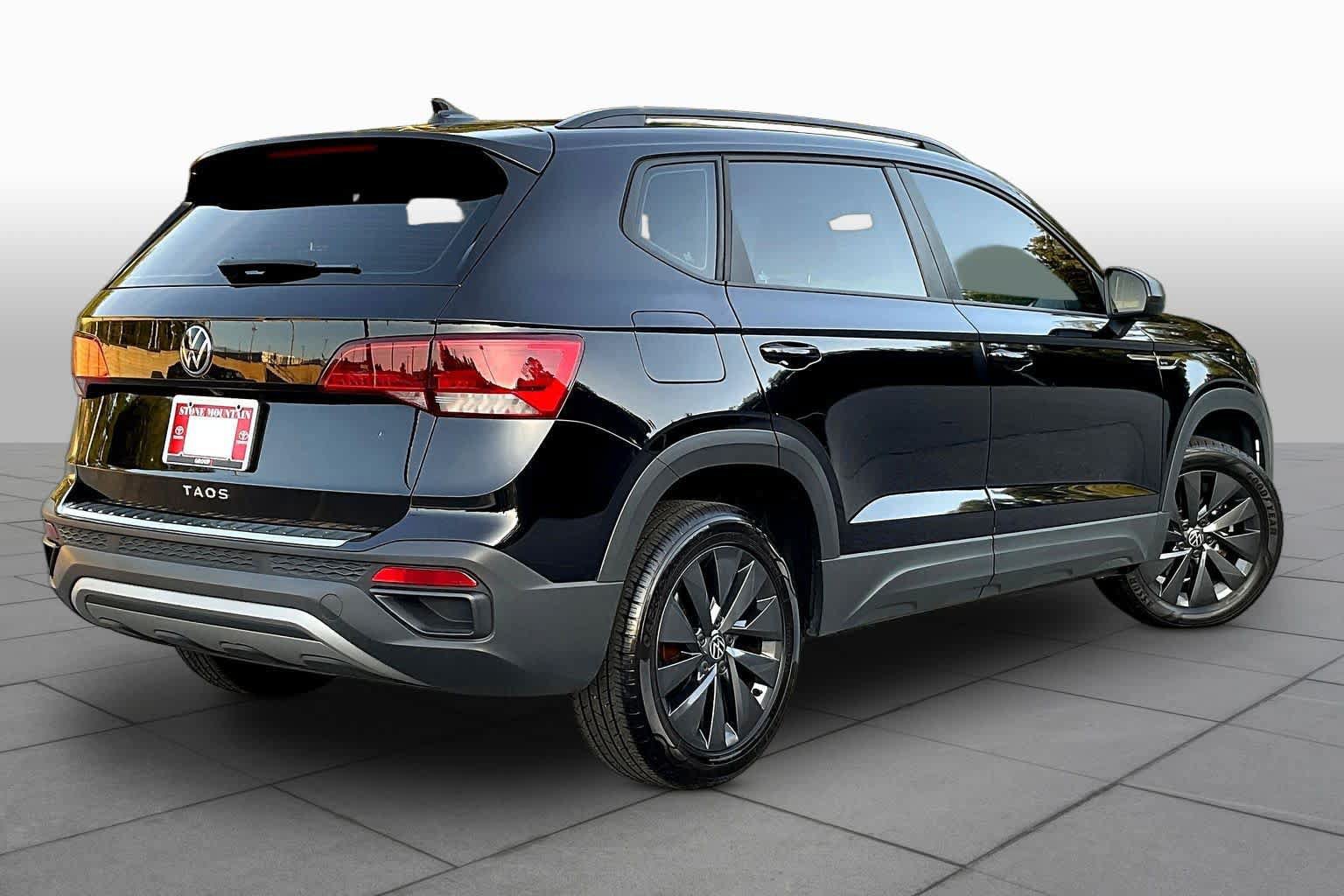 Used 2023 Volkswagen Taos S FWD image 13