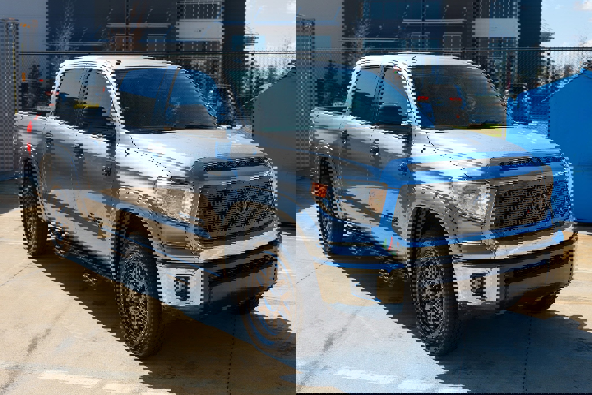 Used 2017 Toyota Tundra SR5 w/ SR5 Upgrade Package image 21