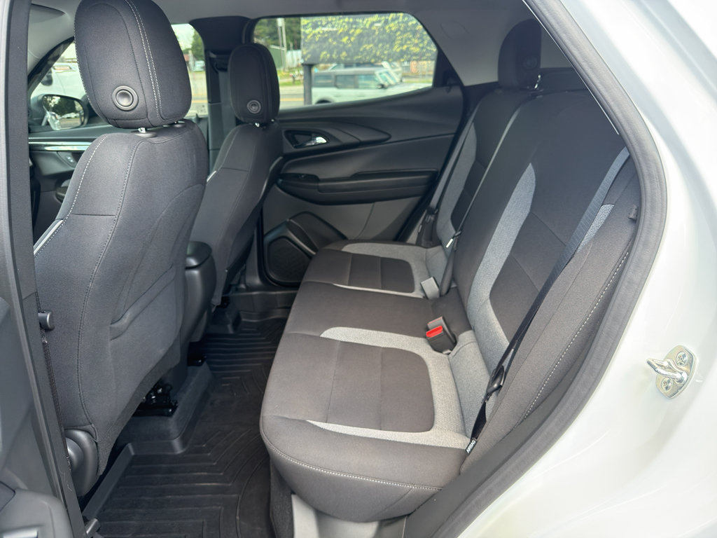 Used 2026 Chevrolet TrailBlazer LS FWD image 21