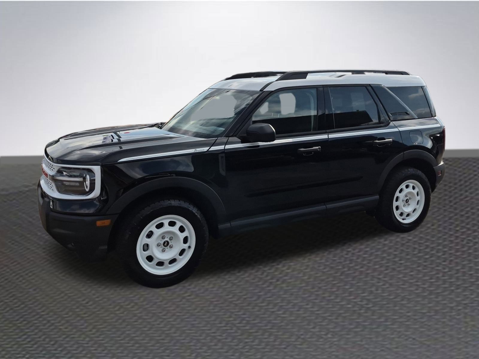 New 2025 Ford Bronco Sport Heritage w/ Convenience Package image 2