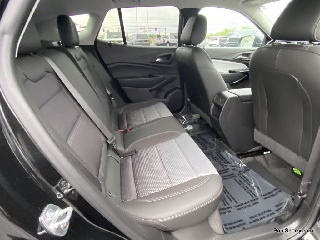 Used 2025 Chevrolet Trax LT w/ LT Convenience Package FWD image 37