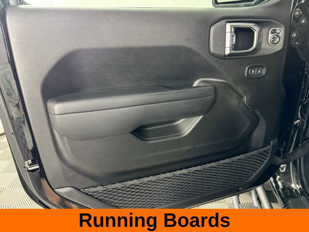 Used 2024 Jeep Gladiator Mojave image 10