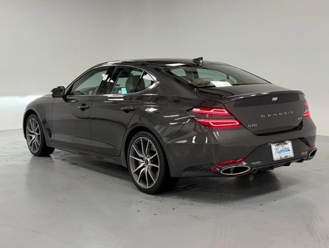 Used 2026 Genesis G70 2.5T Prestige image 3