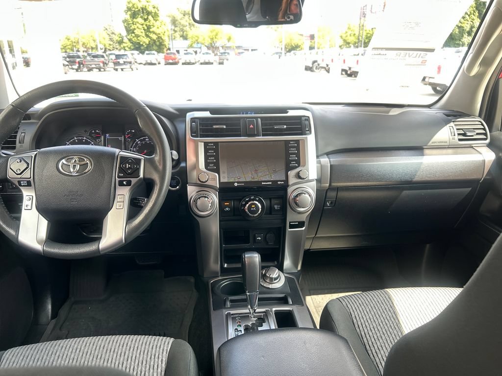Certified 2021 Toyota 4Runner SR5 AWD/4WD image 13