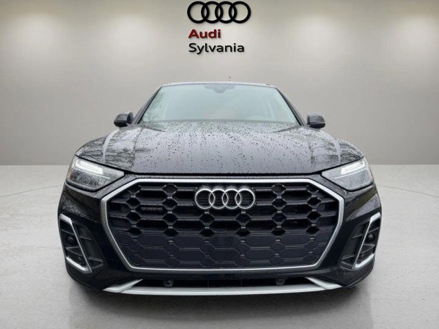 Certified 2023 Audi Q5 2.0T Premium w/ Convenience Package AWD/4WD image 2