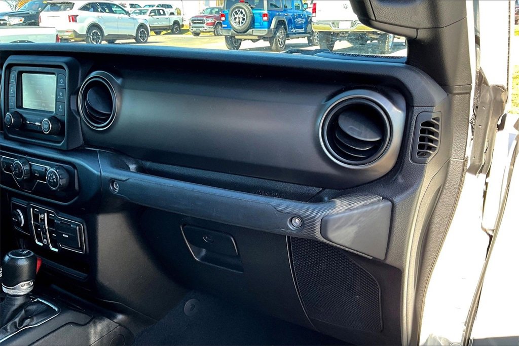 Used 2020 Jeep Gladiator Sport w/ Quick Order Package 24S image 13