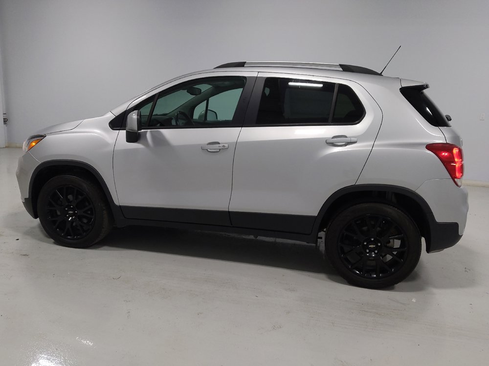 Used 2022 Chevrolet Trax LT w/ Sport Edition AWD/4WD image 3